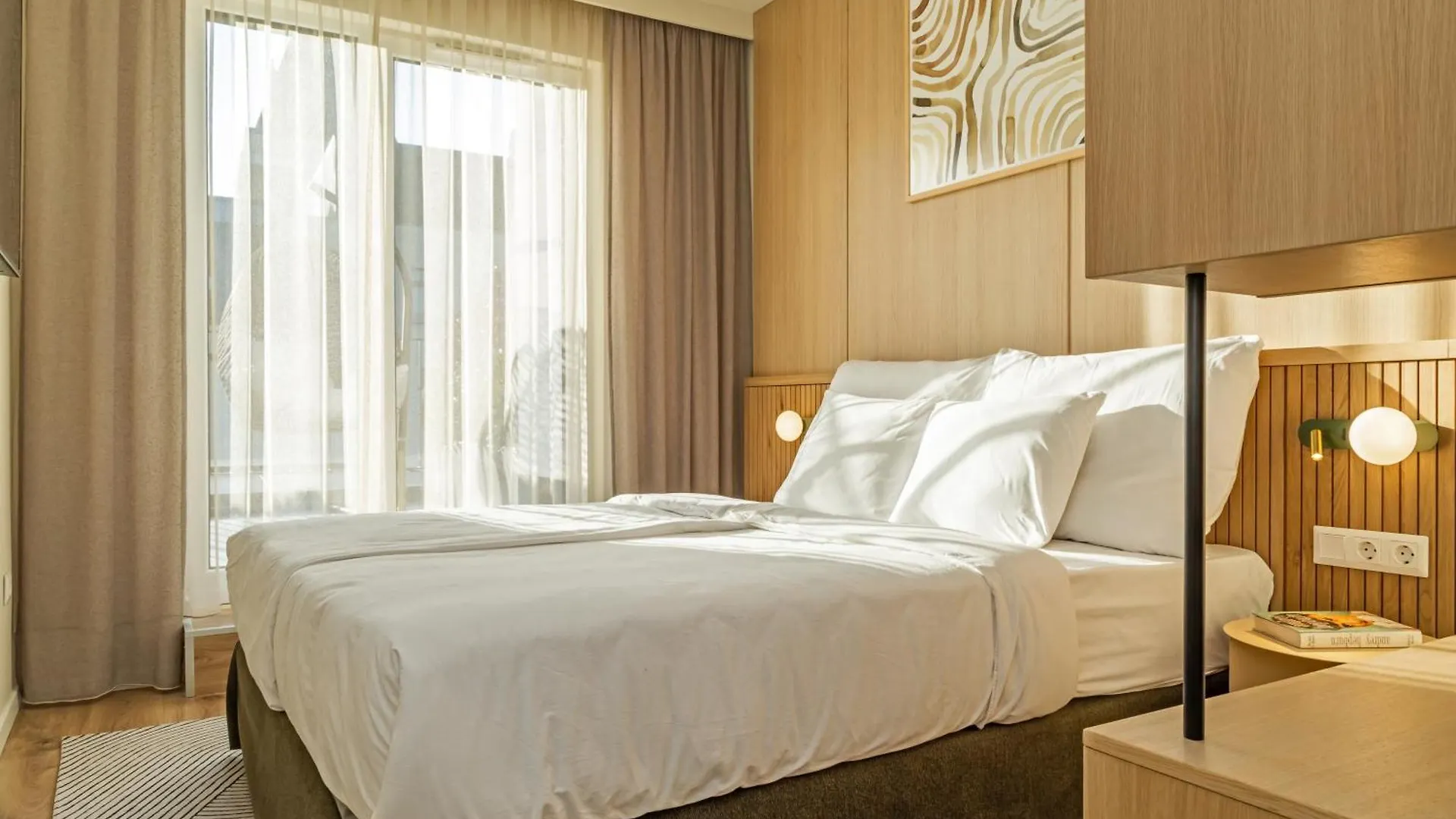 Marone Suites Budapest Aparthotel