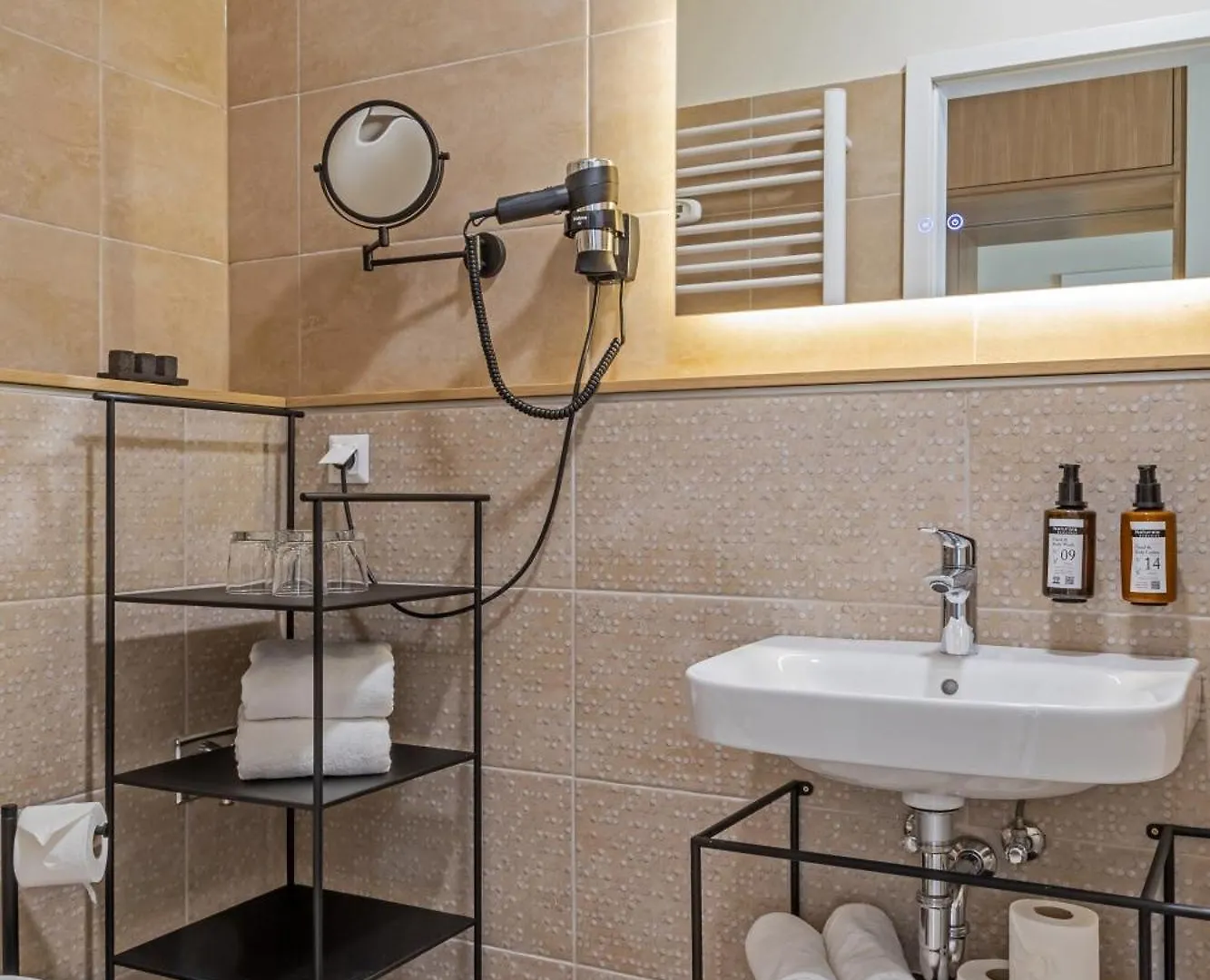 **** Aparthotel Marone Suites Budapest Hungary