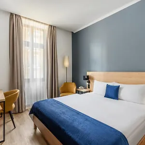 Bristol Budapest